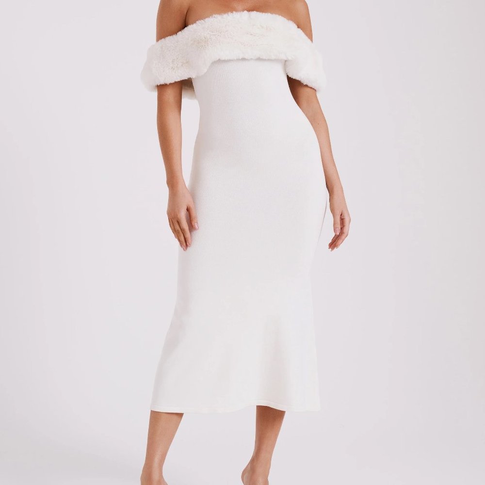 ANGELICA Off Shoulder Knit Midi Dress With Faux Fur - Ivory
